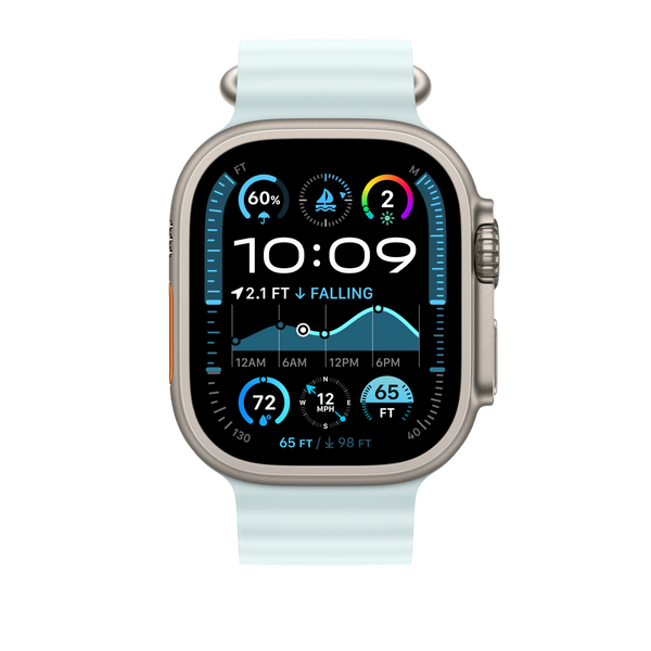 Apple Watch з ремінцем Ocean Band Ice Blue на зап&rsquo;ясті &ndash; MYP83